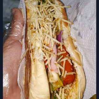 Dogão na chapa da Trevo ( cachorro quente)